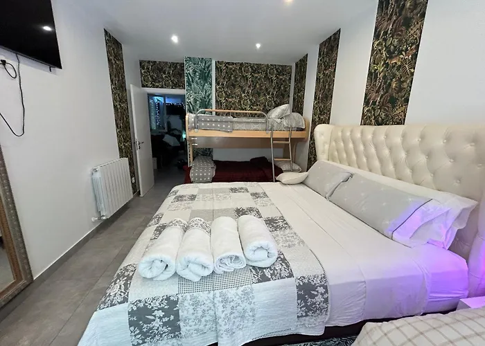 Bed and breakfast única 3*